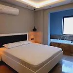 شقة فندقية Arya Deluxe *