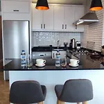شقة فندقية Arya Deluxe *