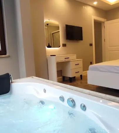 Arya Deluxe Apartahotel *