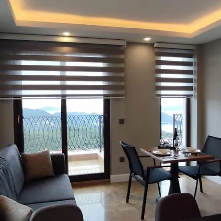 Apartahotel Arya Deluxe