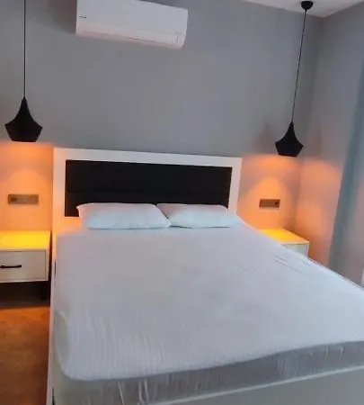 Arya Deluxe Apart Otel *