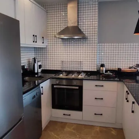 Arya Deluxe Apartahotel