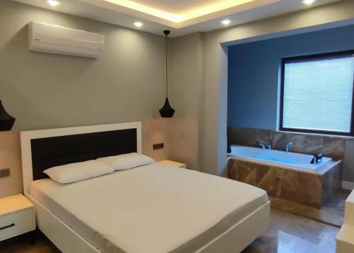 Arya Deluxe Aparthotel