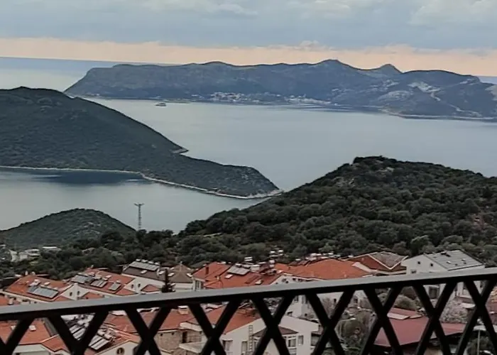 Arya Deluxe Aparthotel Kaş