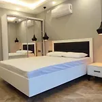 Arya Deluxe *