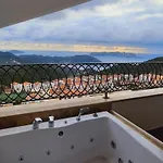 Appart hôtel Arya Deluxe *