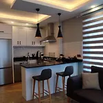 Appart hôtel Arya Deluxe *