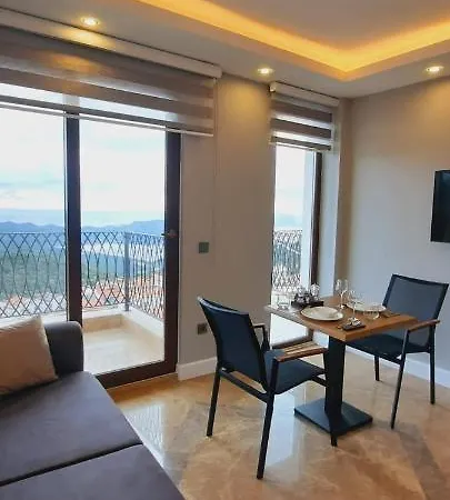 Arya Deluxe Apart Otel *